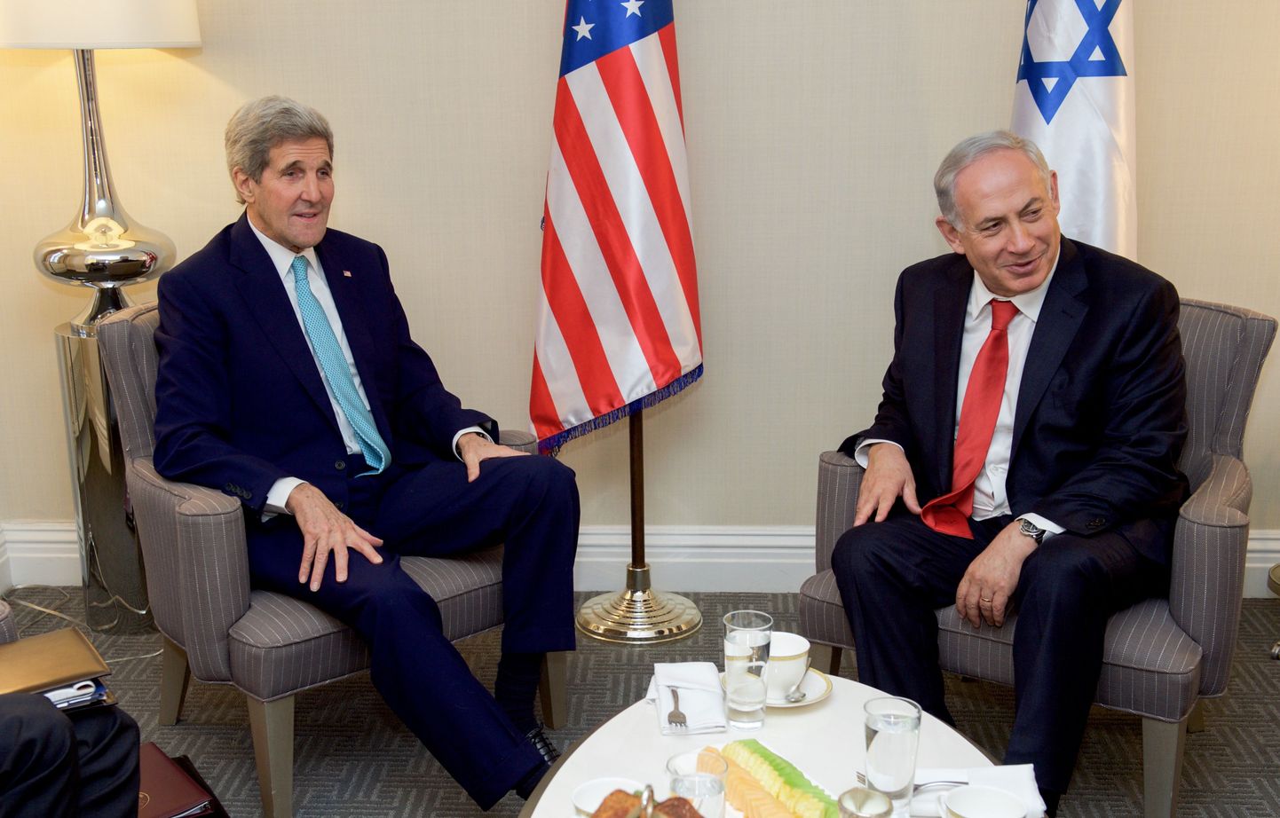 USA välisminister John Kerry kohtumisel Israeli peaministri Benjamin Netanyahuga.