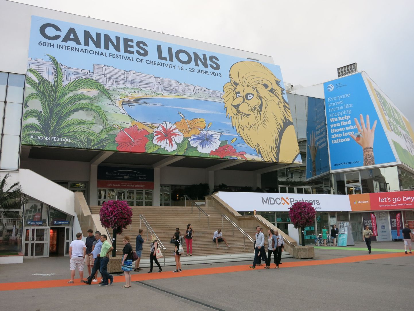 Cannes'i festivalipalee on sel nädalal loovusfestivali päralt.