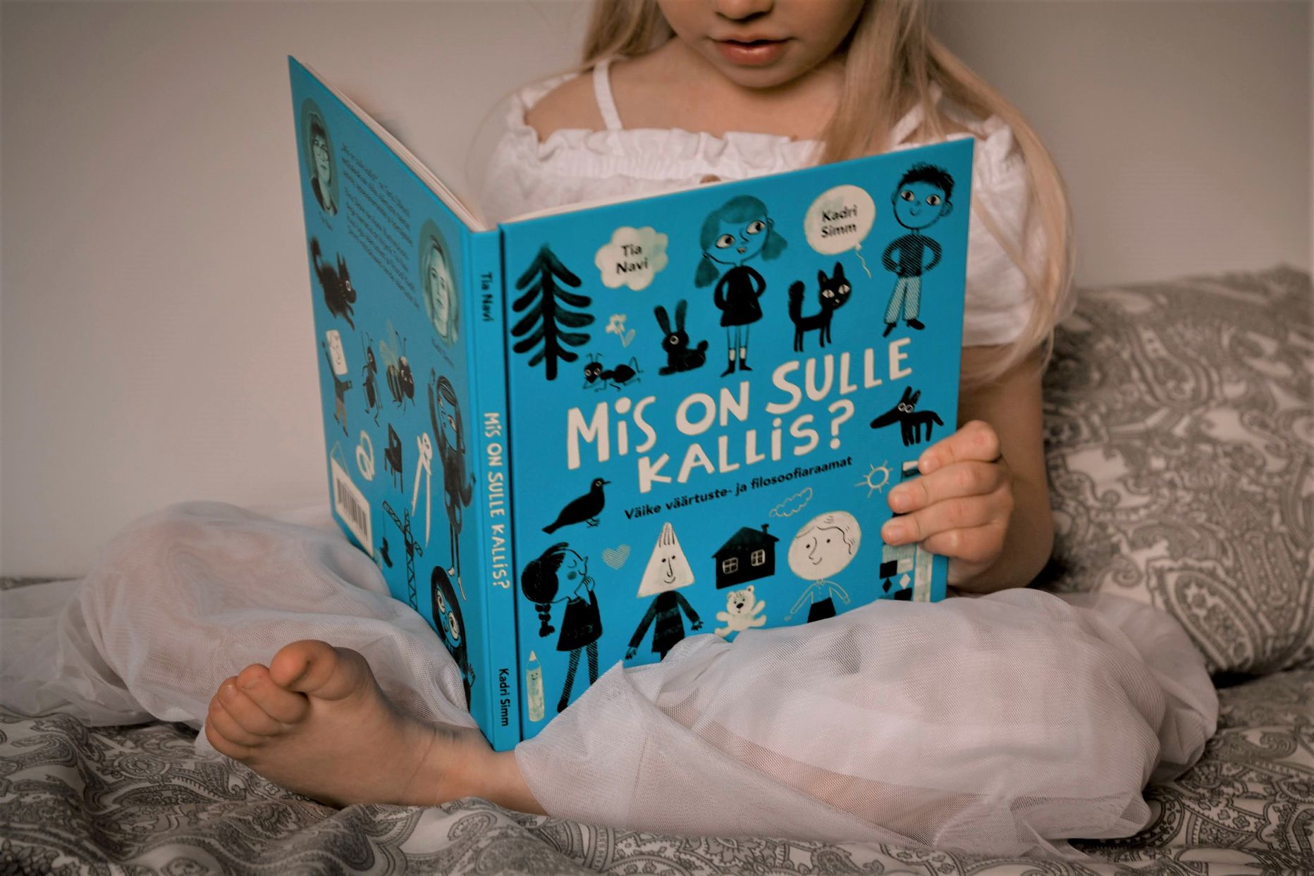 Uus raamat õpetab lapsi väärtusi märkama