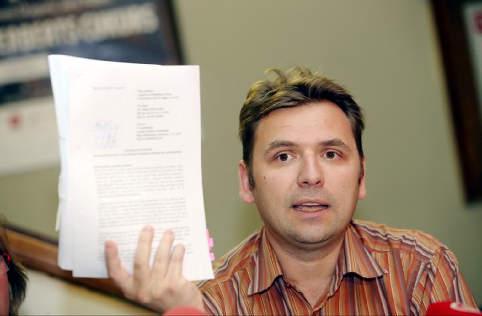 Koncertzāles "Rīga" valdes priekšsēdētājs Juris Millers piedalās preses konferencē, kurā informē par konfliktu ar Latvijas Zinātņu akadēmiju un Saeimas iesaistīšanos konflikta risināšanā
