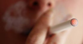 E-sigareti müüjad asusid valitsuse piiranguplaanide vastu allkirju koguma