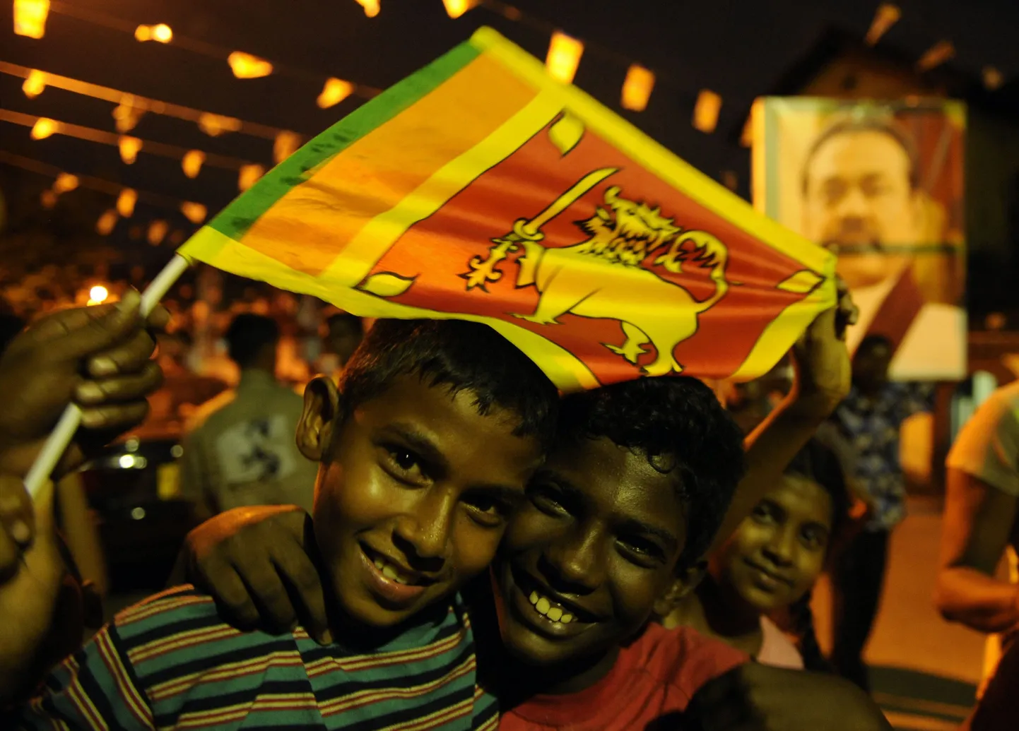 Sri Lanka noored pidutsesid eile riigi suurimas linnas Colombos.