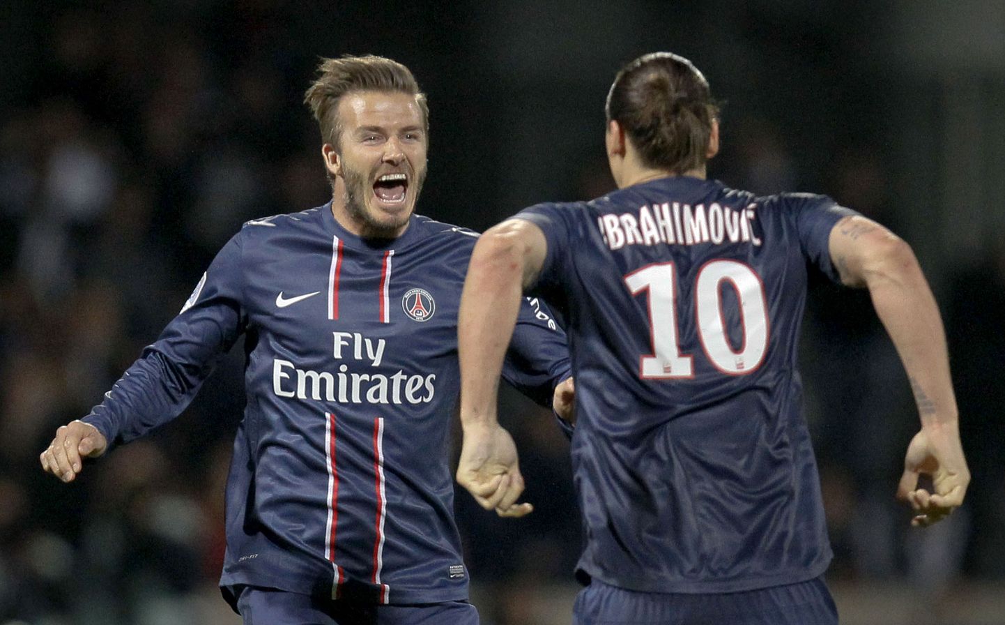 Zlatan Ibrahimovic ja David Beckham (vasakul) meistritiitlit tähistamas