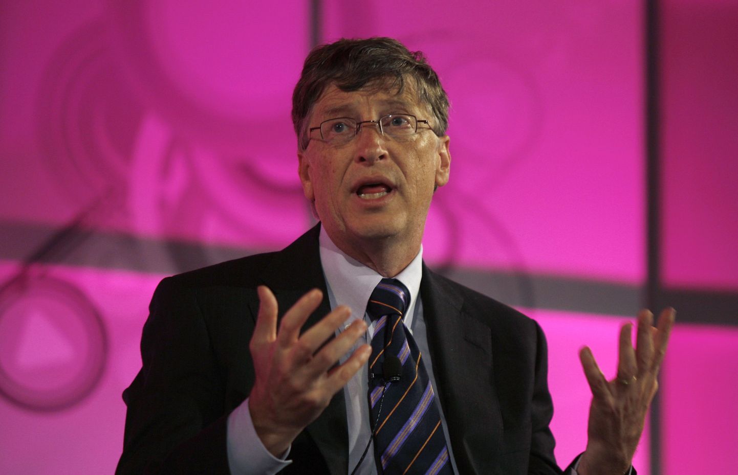 Microsofti asutajast Bill Gatesist on saanud jälle maailma rikkaim inimene. Tema varanduse suurus on 40 miljardit dollarit.