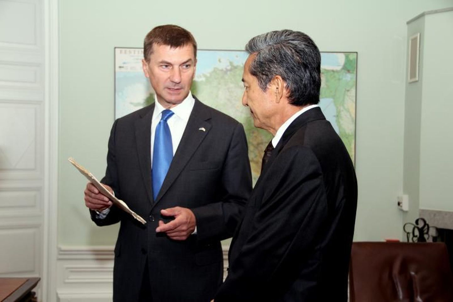 Peaminister Andrus Ansip kohtumas Mitsubishi Corporation esindajatega.