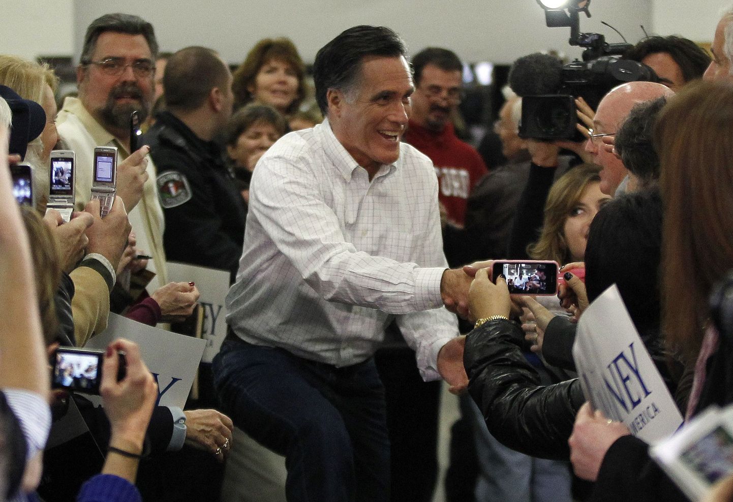 Enda võidus kindel Mitt Romney eile Iowas.