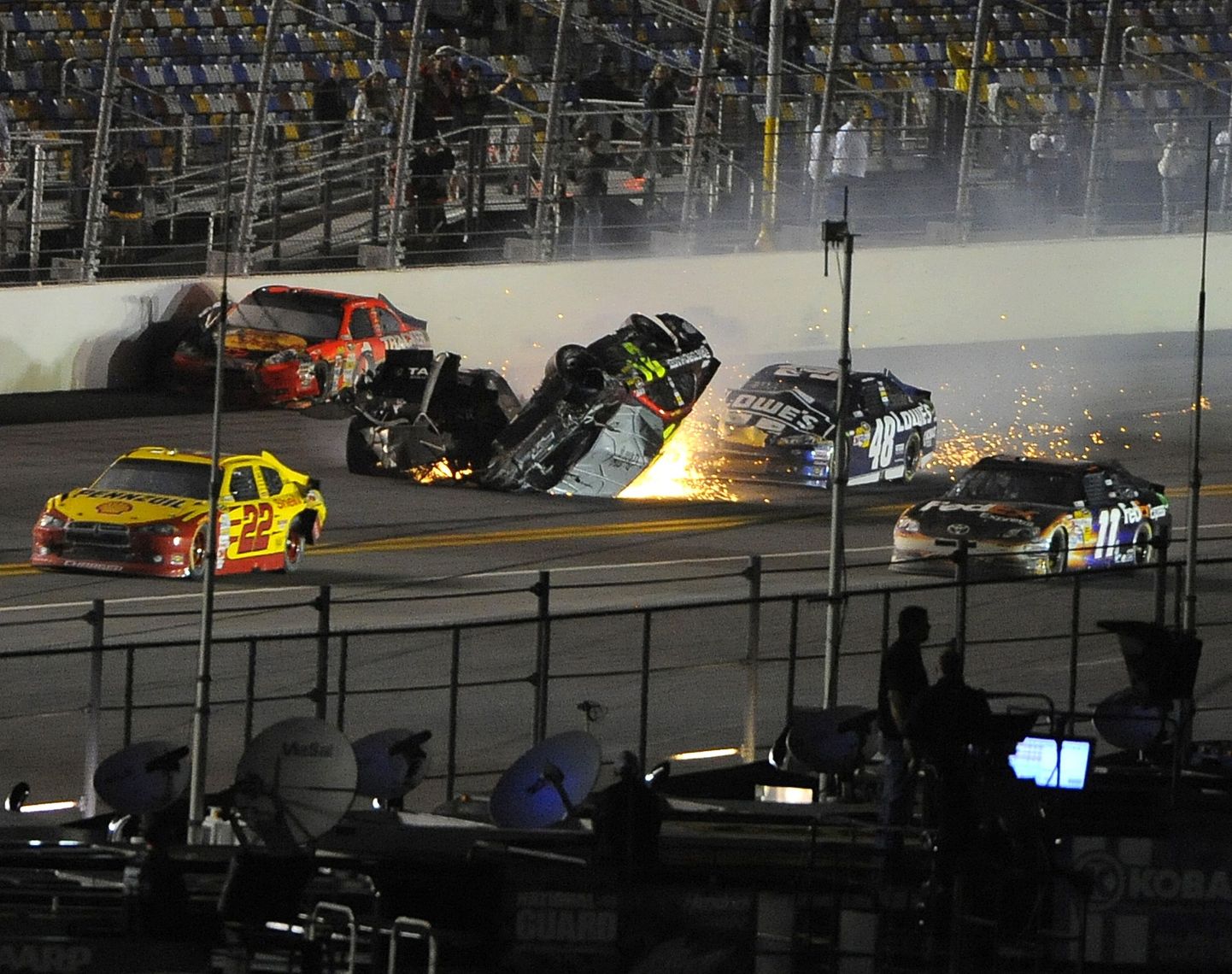 NASCARi autod avariis.