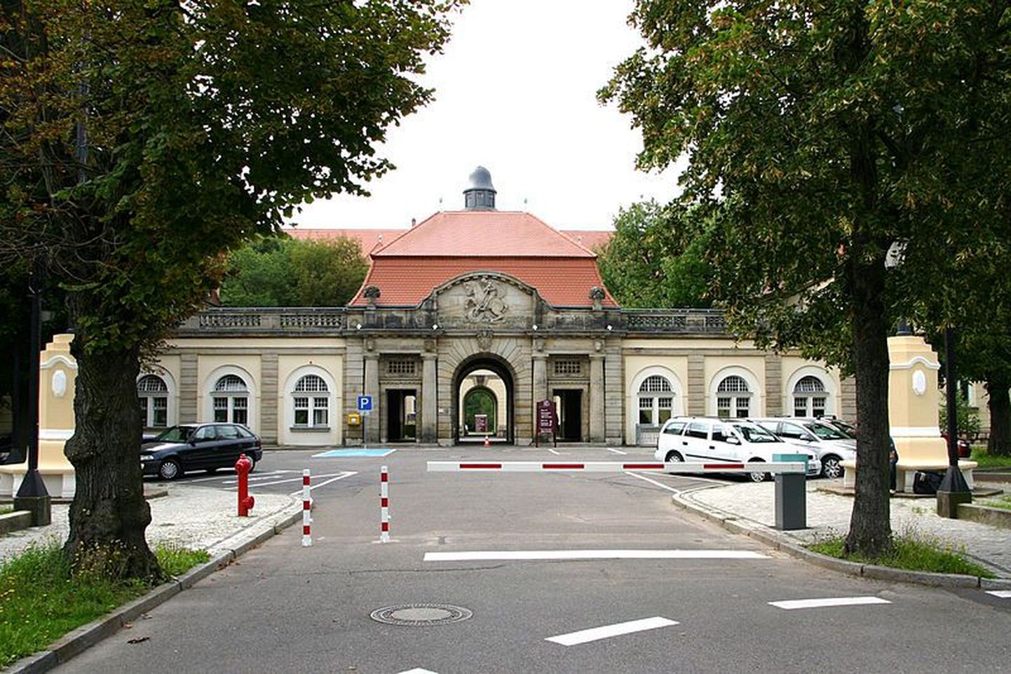 Leipzigi St George'i haigla sissepääs.