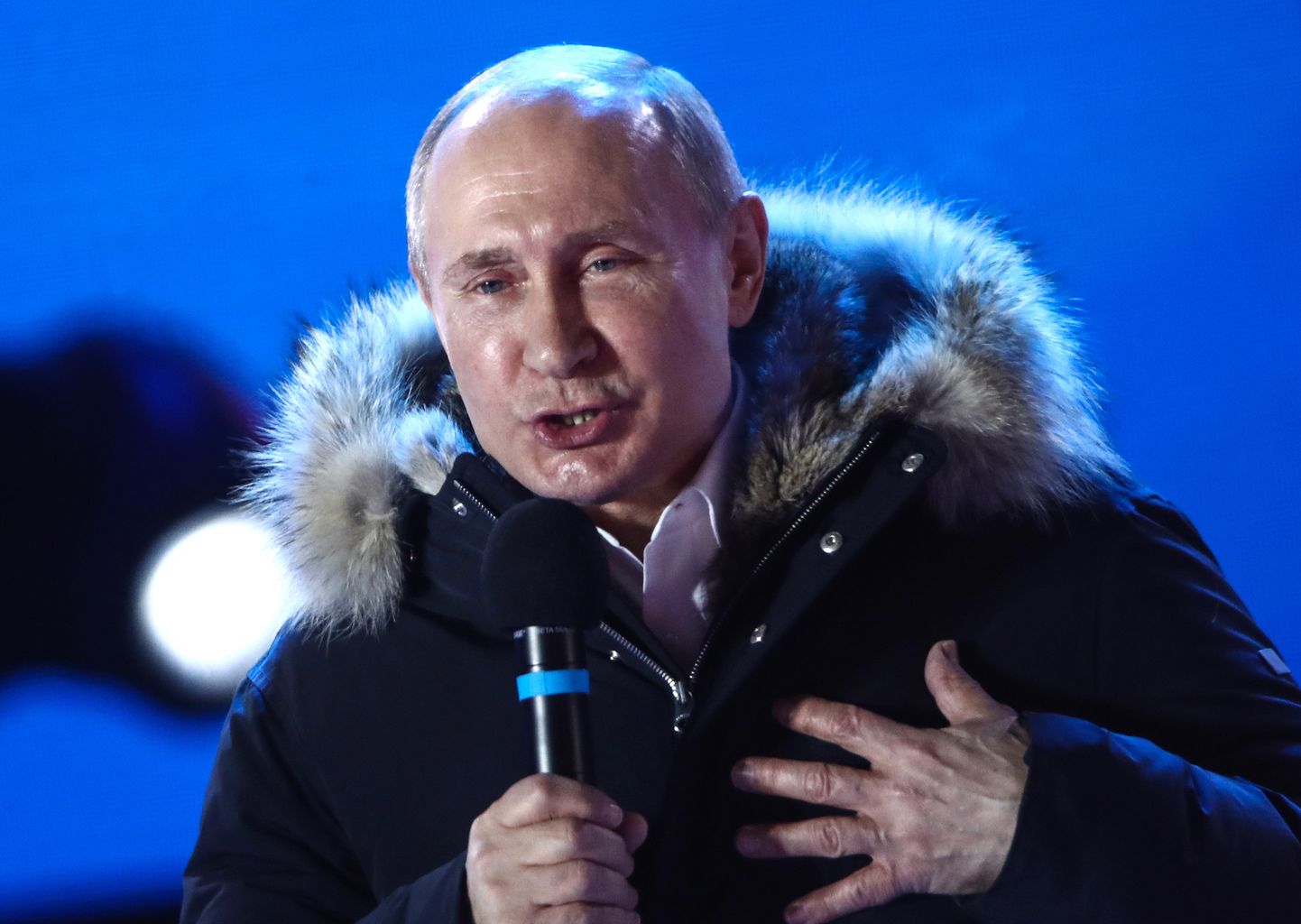 Vladimir Putin Moskva Maneezi väljakul.