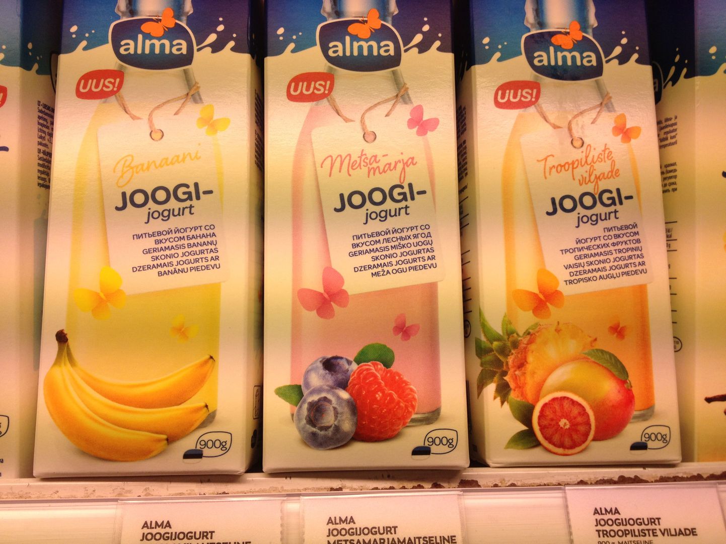 Uutes jogurtipakkides on 900 grammi toodet.