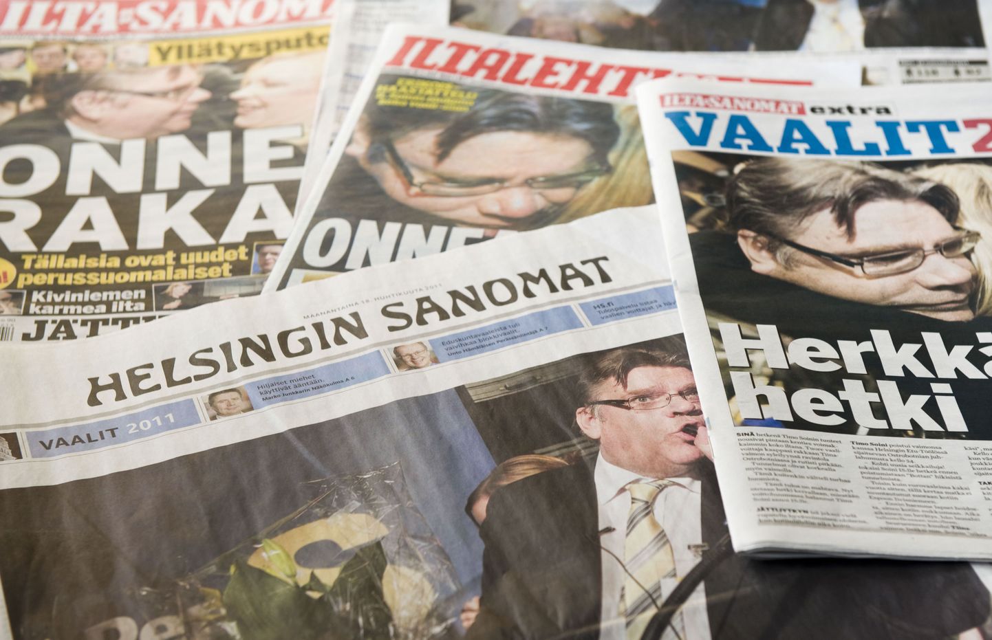 Timo Soini Põlissoomlaste valimisvõitu kajastanud Soome lehed.
