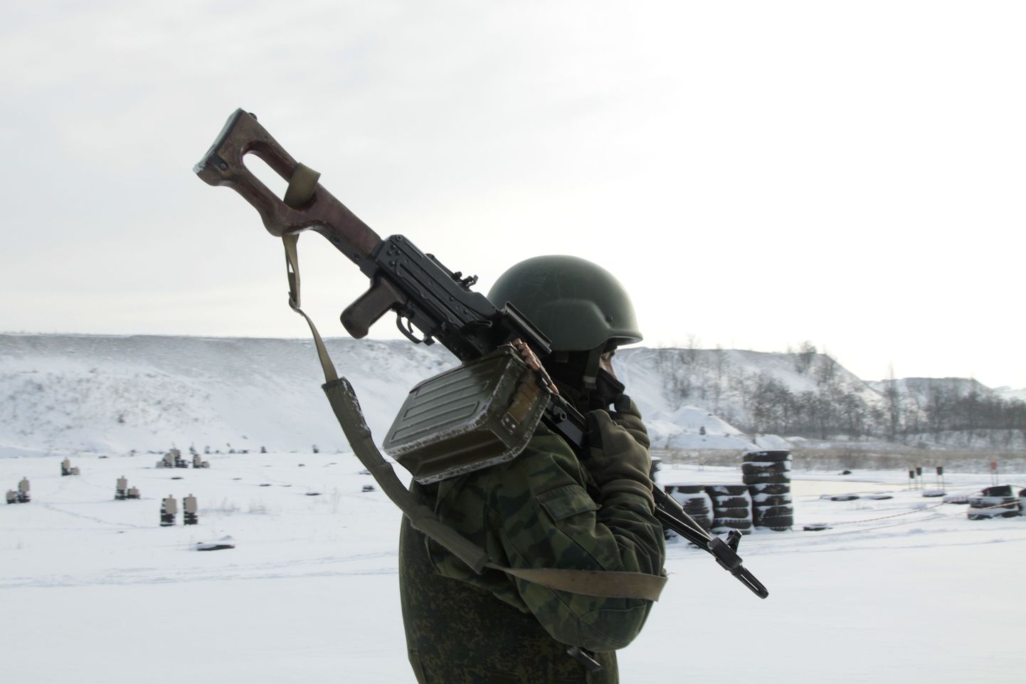 Donbassi sõdur õppustel.