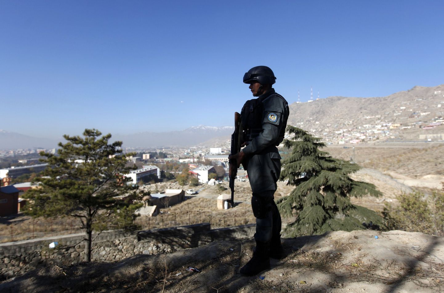 Kabuli politseinikud valvavad täna pingsalt julgeolekulepet arutavate hõimupealikute kohtumispaika.