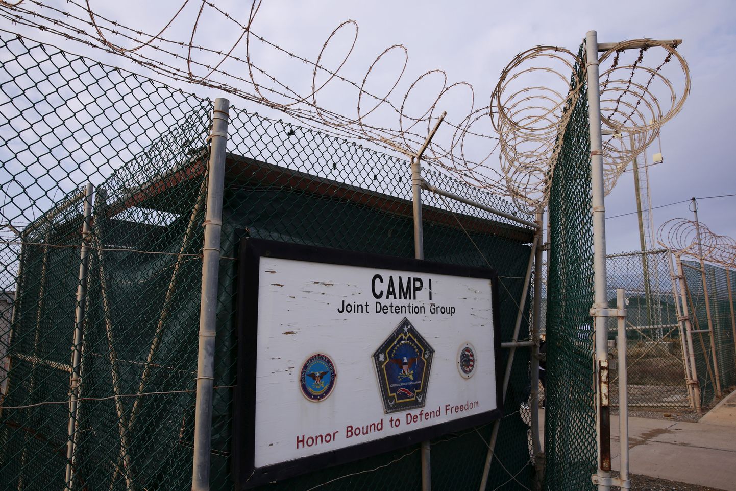 Osaliselt suletud Guantanamo Bay vangla tänavu 21. märtsil. Veebruaris oli vanglas veel 91 kinnipeetavat.