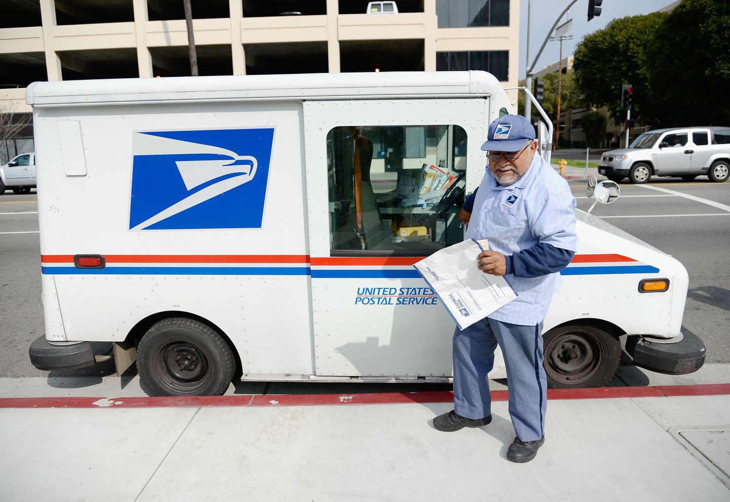 USA post lõpetab laupäeviti kirjade laialikandmise