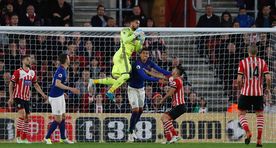 Manchester United jätkab viigimeistrina
