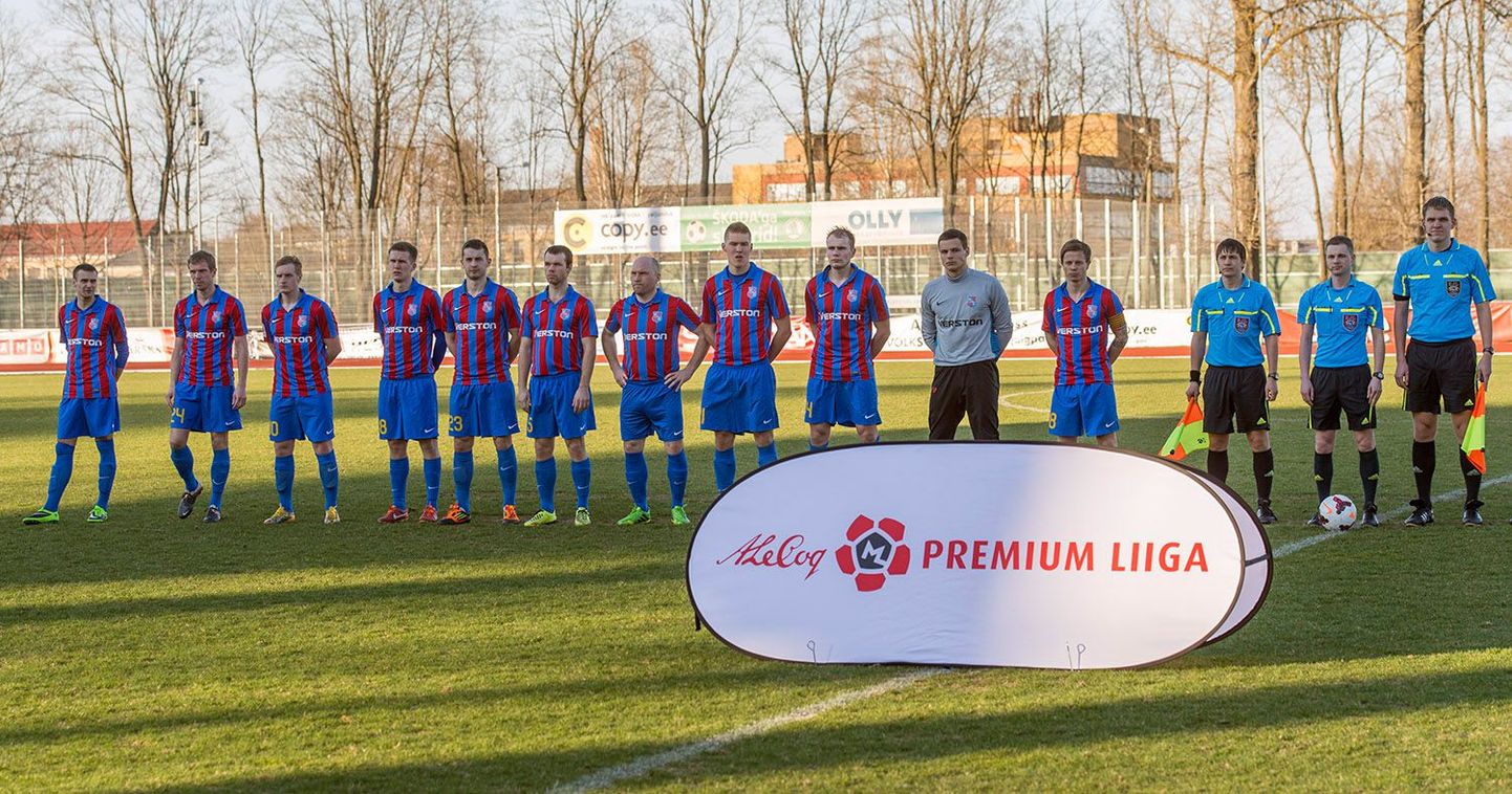 Premium liigas kohtusid 19. aprillil Tartu Tammeka ja Paide linnameeskond. Paide läks kohe mängu alguses juhtima ning võitis lõpuks 4:2.