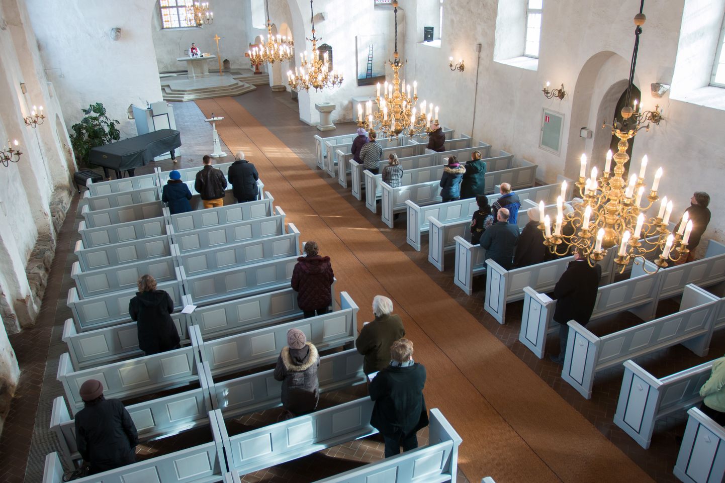 Viljandi Jaani kogudus korraldab koolitsupäeva abiellujatele.