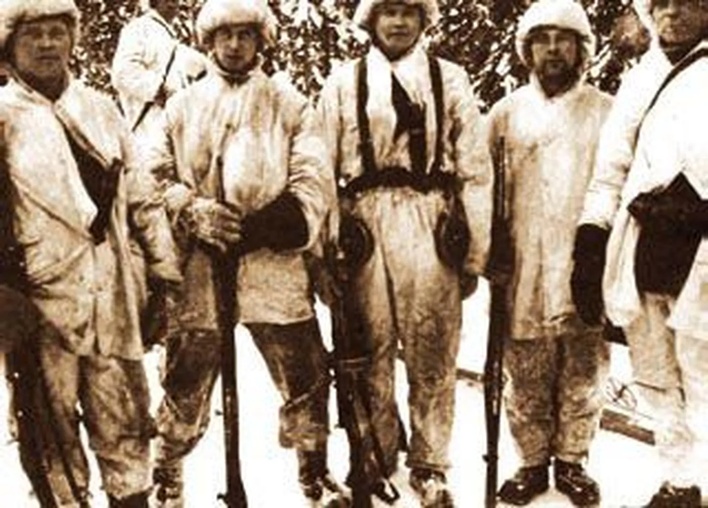 Финские солдаты в зимнем обмундировании