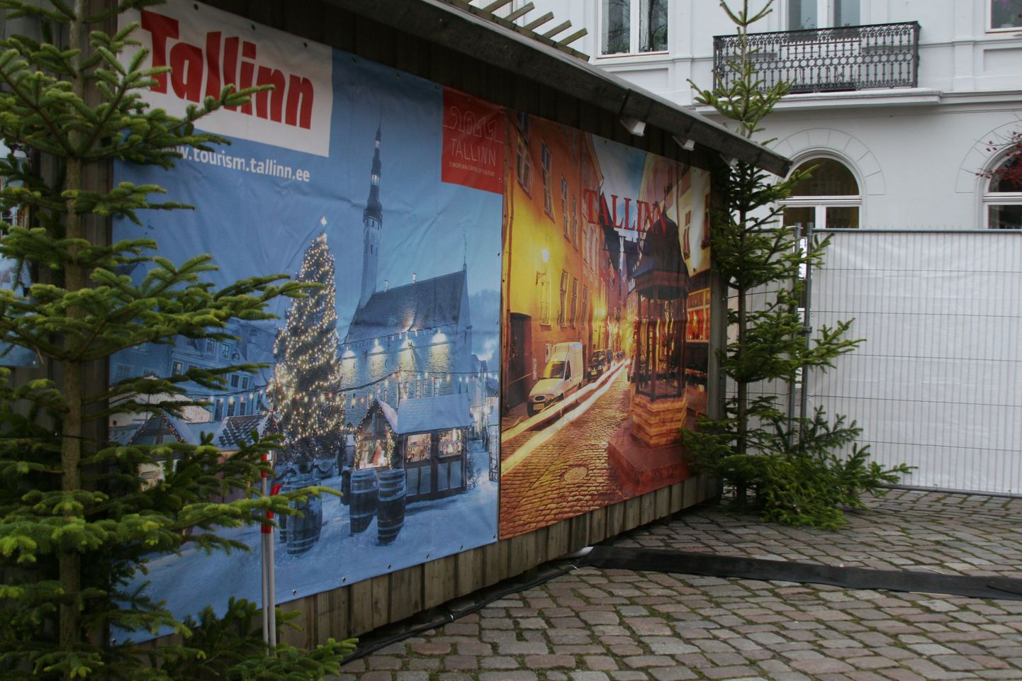 Tallinna tutvustav kiosk Lübecki jõuluturul.