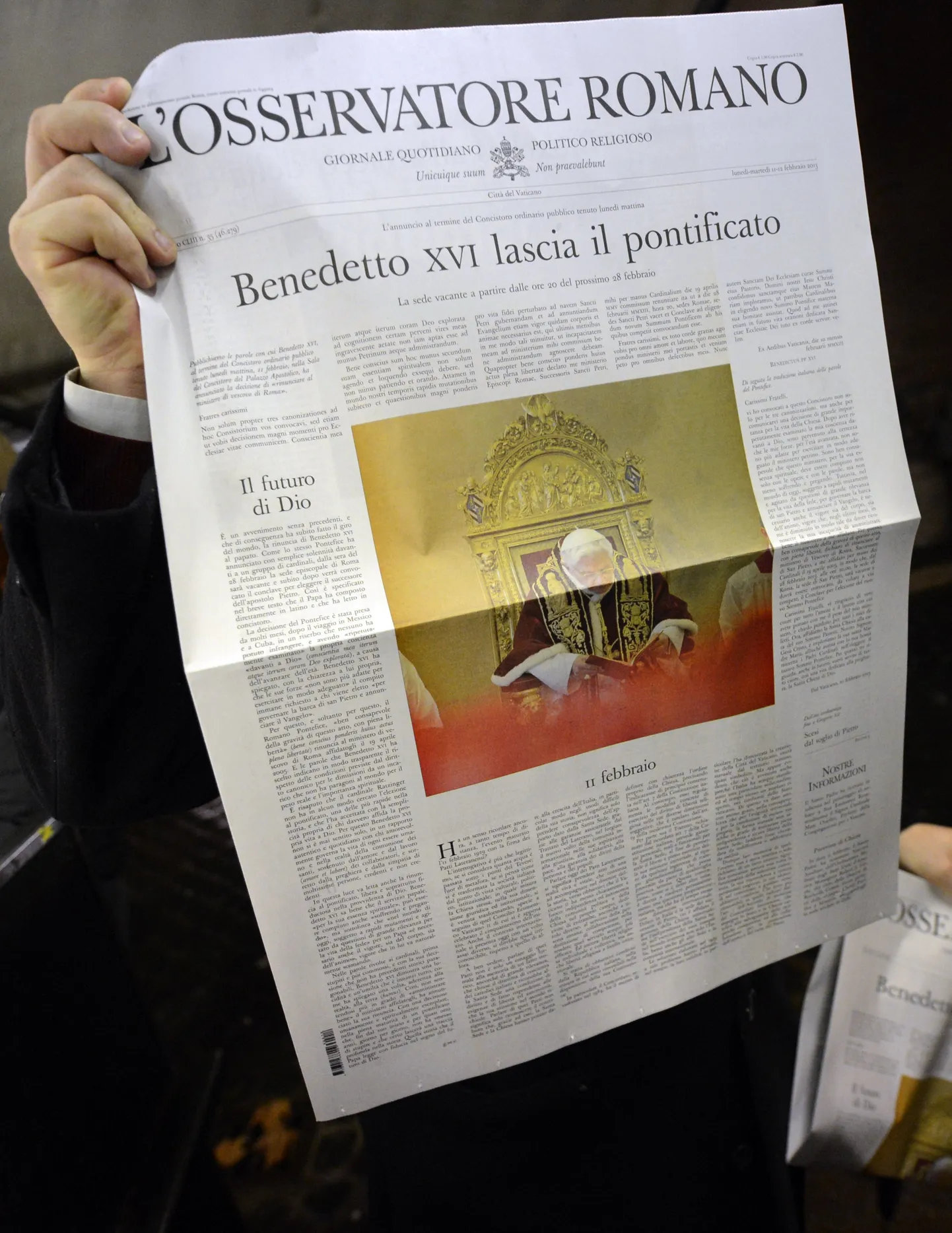 L'Osservatore Romano esikülg, mis on pühendatud paavsti tagasiastumisotsusele.