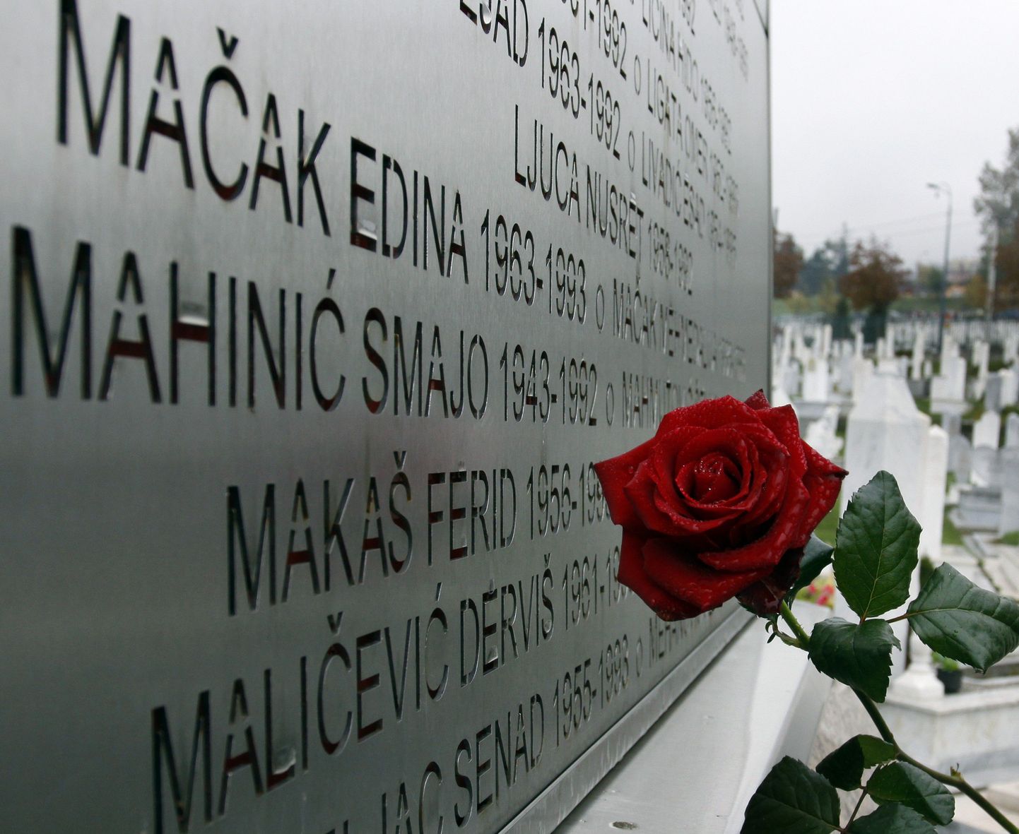 Sõja ohvrite memoriaal Bosnia ja Hertsegoviina pealinnas Sarajevos.
