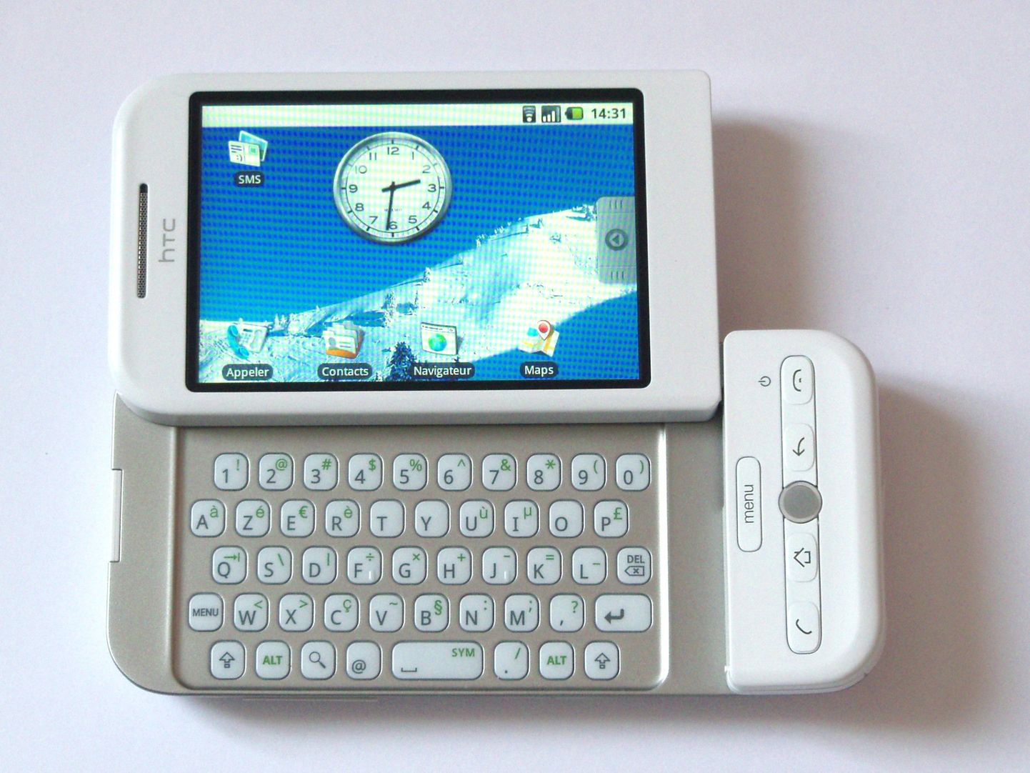 Esimene turule jõudnud Androidiga nutitelefon HTC Dream