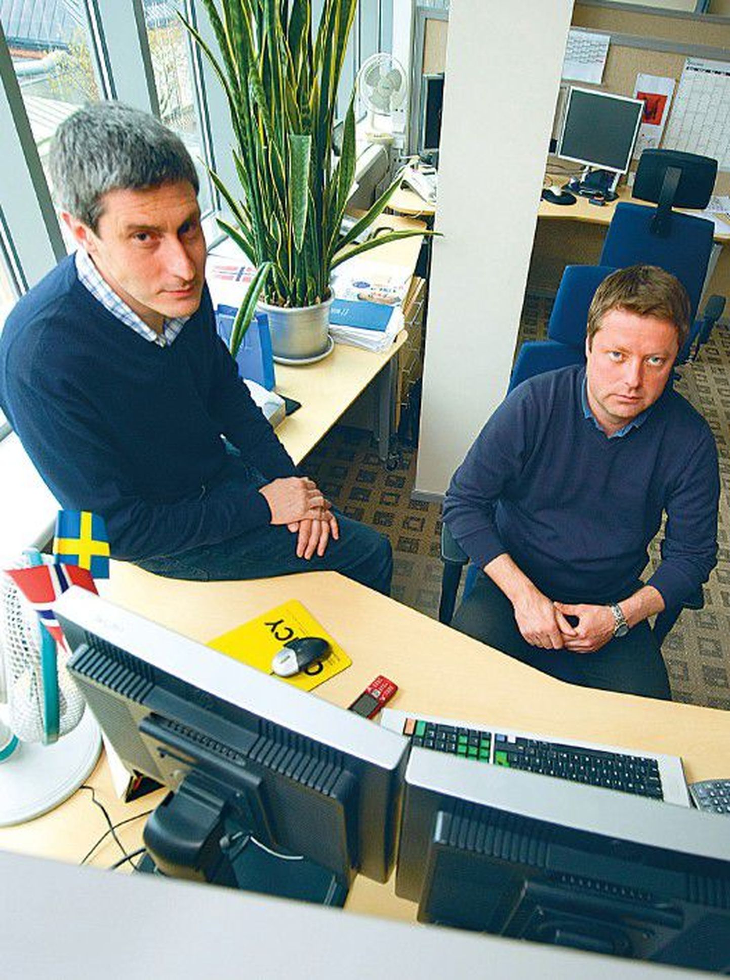 Подразделением отдела финансовых рынков Банка Эстонии руководит итальянец Фабио Филипоцци (слева), рядом с ним — управляющий Айвар Куррот.