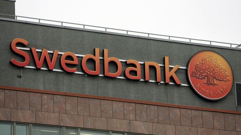 Swedbank :         