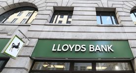 Lloyds koondab 9000 kohta ning sulgeb kontoreid