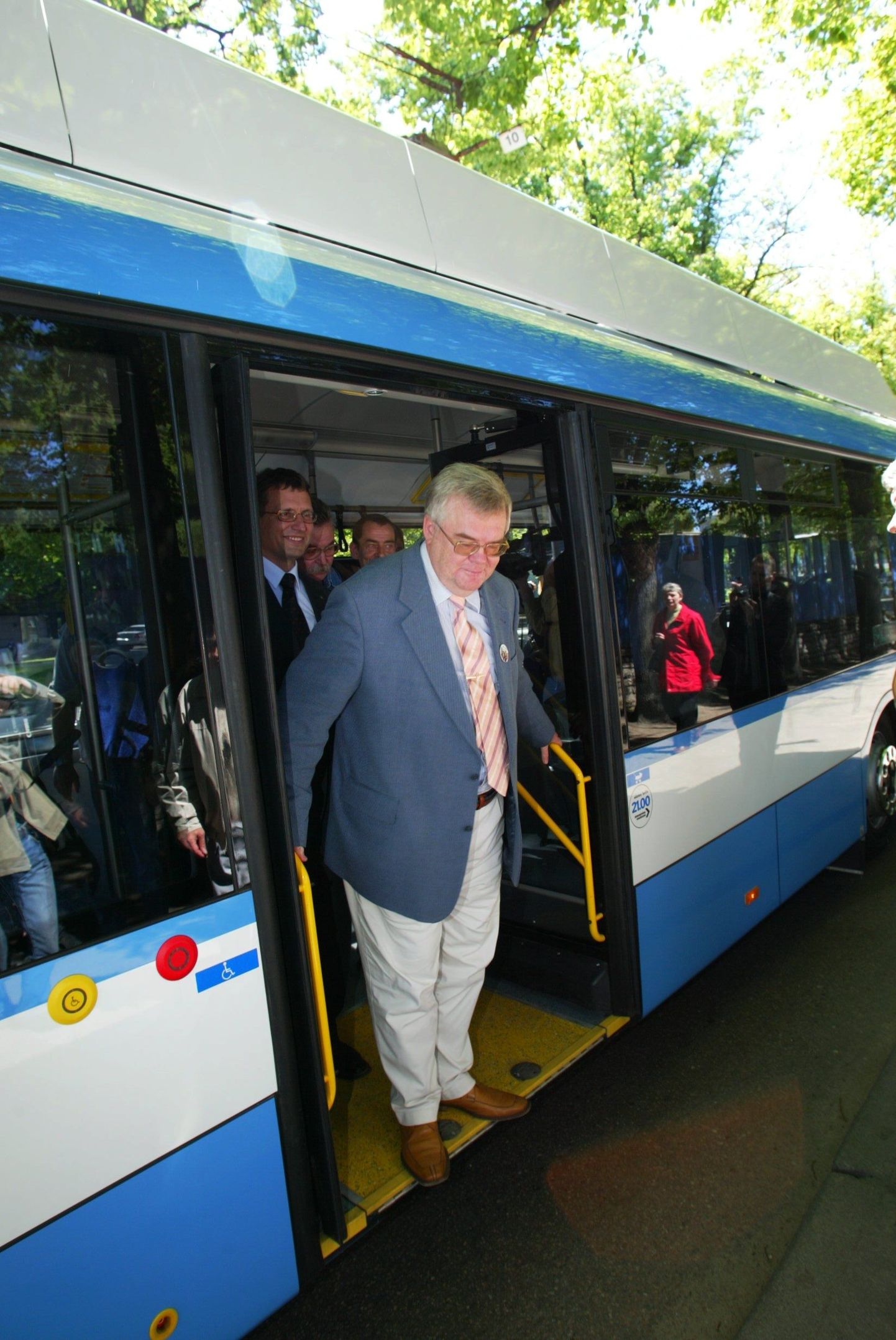 Троллейбусам обломают рога, а автобусам – наставят?