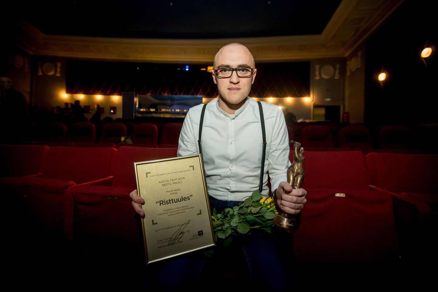 2014. aastal võitis Martti Helde filmi «Risttuules» eest Eesti Filmiajakirjanike Ühingu aasta filmi auhinna.