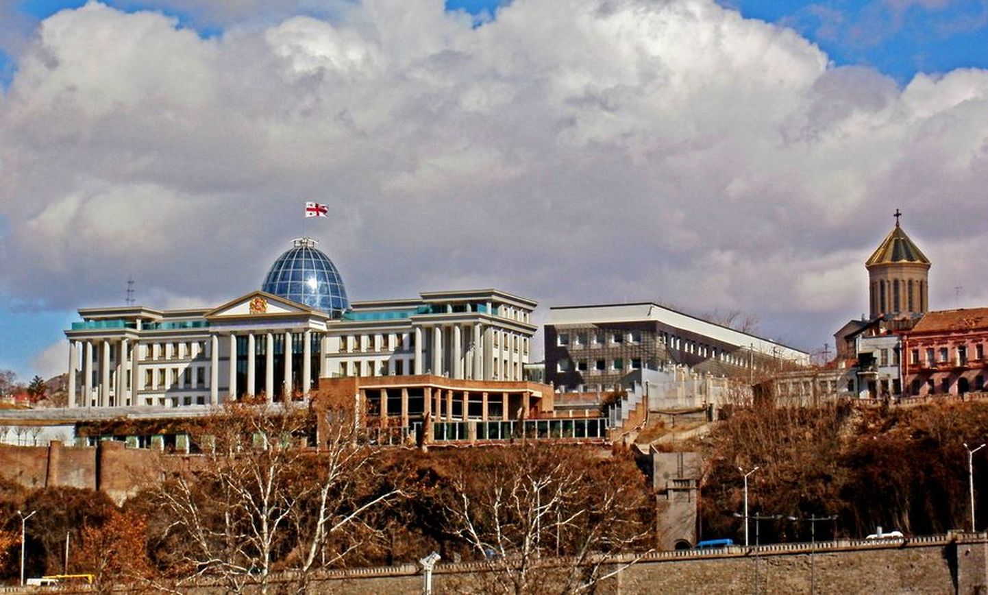 Gruusia endise presidendi Mihheil Saakašvili ehitatud presidendiloss pealinnas Thbilisis.