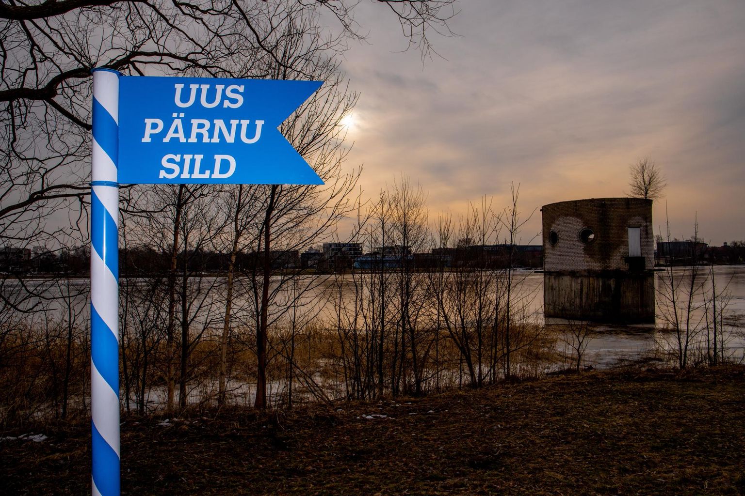 Pärnu kolmas sild plaanitakse rajada üle jõe Raba ja Aia tänava vahele.