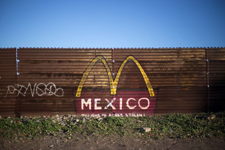 Mehhiko ja USA vaheline tara Tijuanas. Foto: GUILLERMO ARIAS/AFP/Scanpix