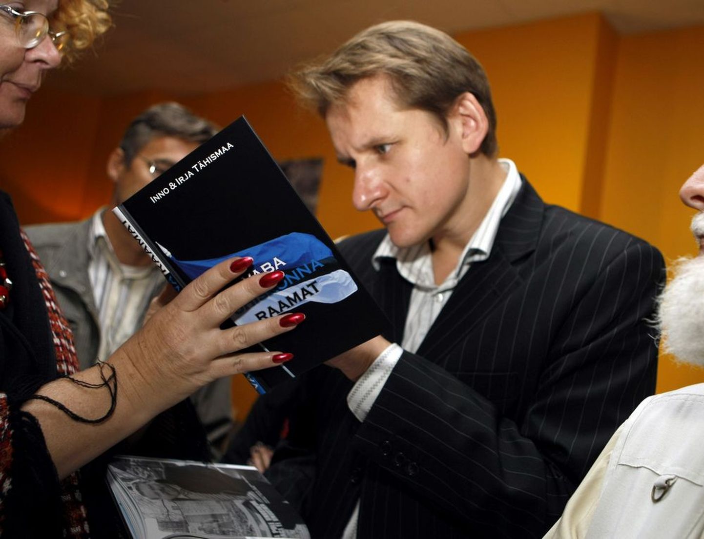 На презентации эстонского варианта книги в августе 2009 года.