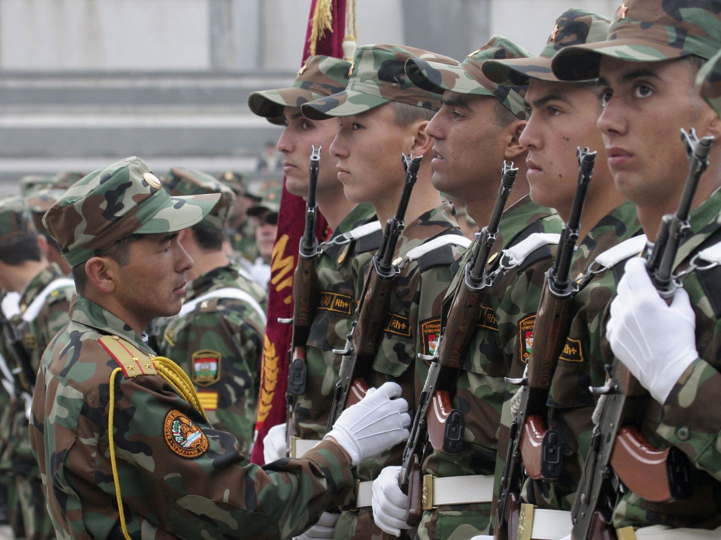 Tadžikistani sõdurid.