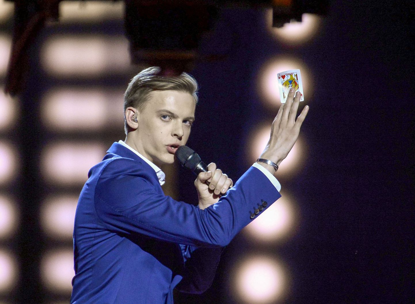 STOCKHOLM 2016-05-10
Estonia's Jüri Pootsmann performs with the song "Play" during the Eurovision Song Contest 2016 semi-final 1 at the Ericsson Globe Arena in Stockholm, Sweden, May 10, 2016. 
Photo: Maja Suslin / TT / Kod 10300
** SWEDEN OUT **
