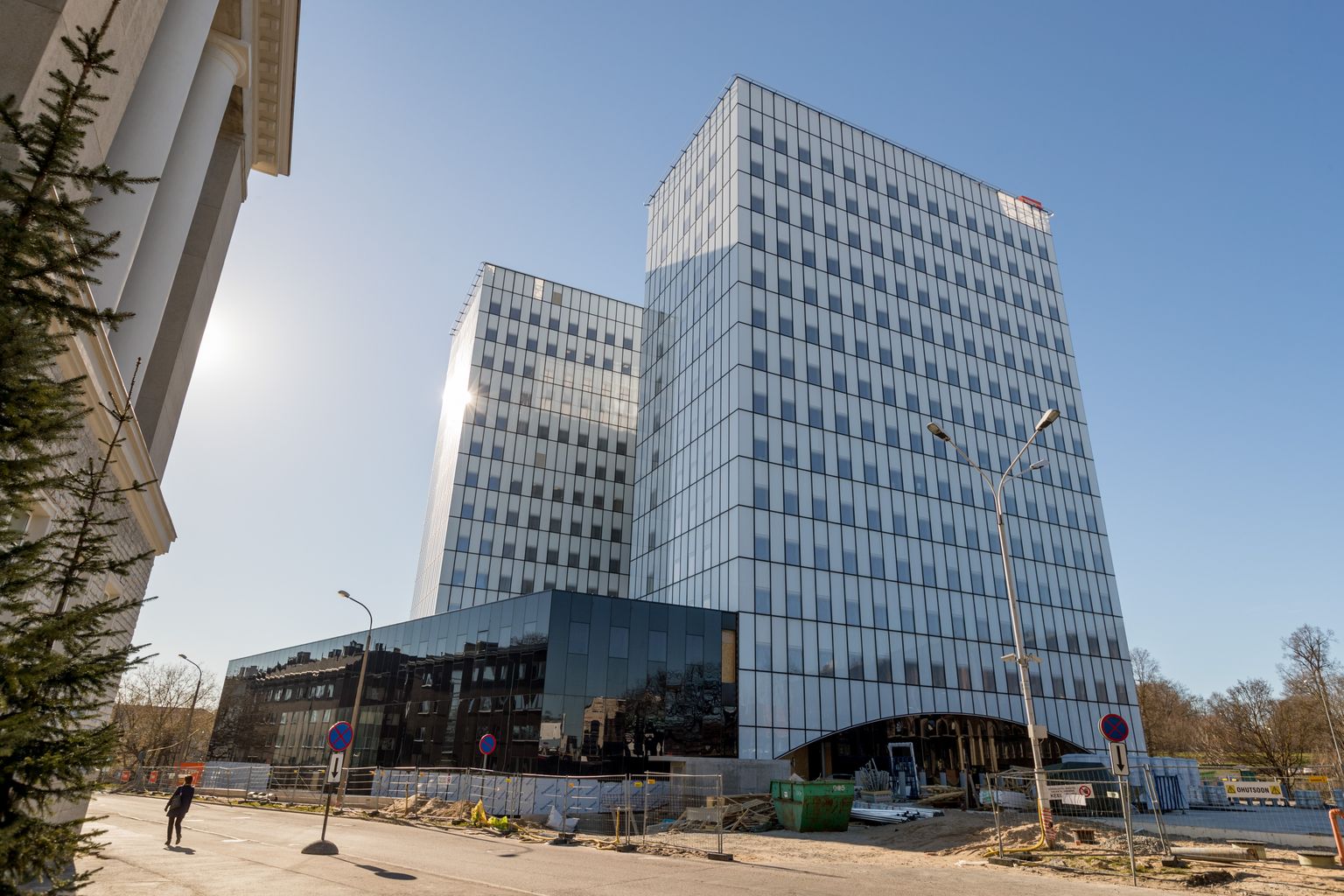 Rahandusministeerium pälvis ettevõtliku kooli tunnustuse õpetajate rahatarkuse mentorklubil ellukutsumise eest.