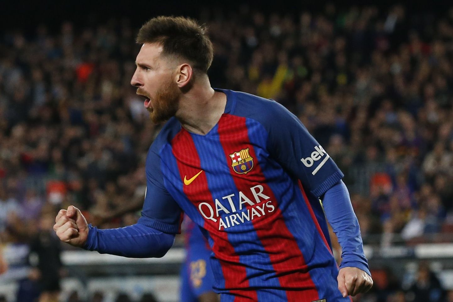 Barcelona mängumees Lionel Messi tähistamas Valenciale löödud väravat.