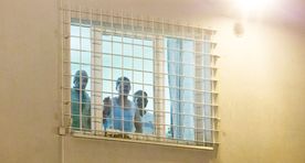 «На родине меня ждет мучительная смерть»: Эстония отправит в тюрьму и затем вышлет совершившего поджог в центре для нелегалов