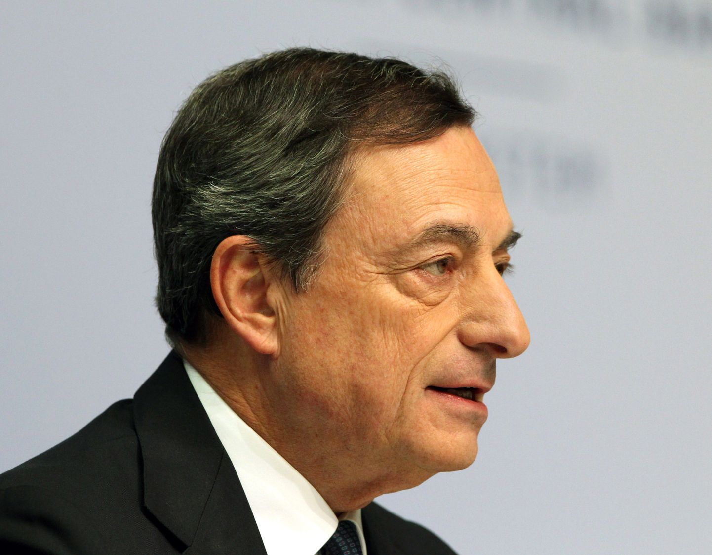 Oodatust suurem hinnalangus peaks tegema Euroopa Keskpanga presidendi Mario Draghi murelikuks.