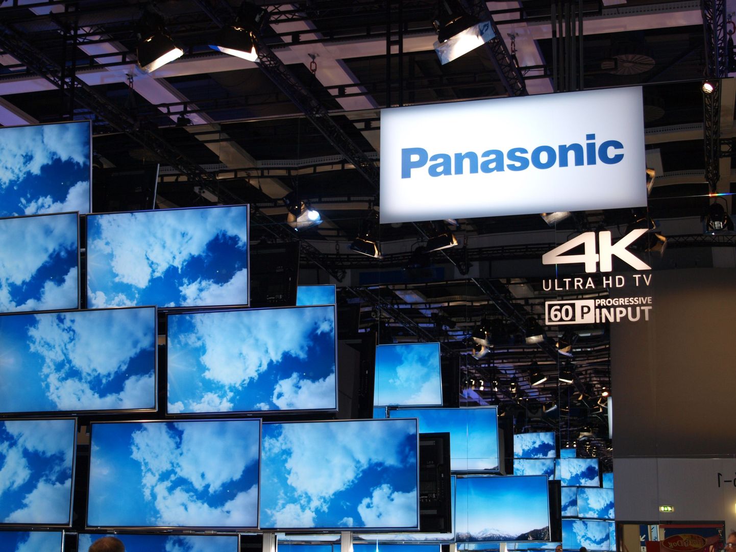 Panasonic Ultra HDTV väljapanek