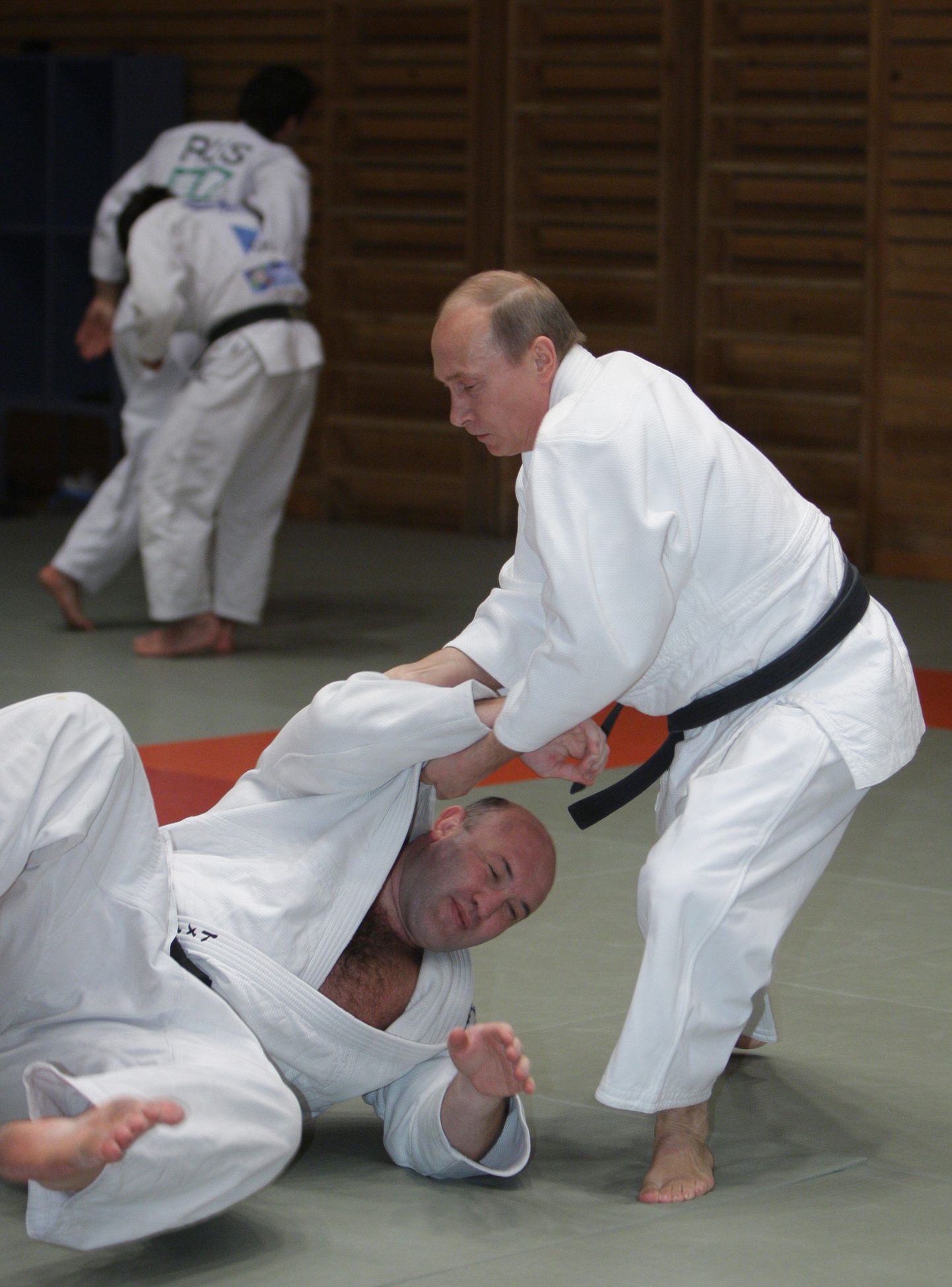 Vladimir Putin judotehnikat näitamas
