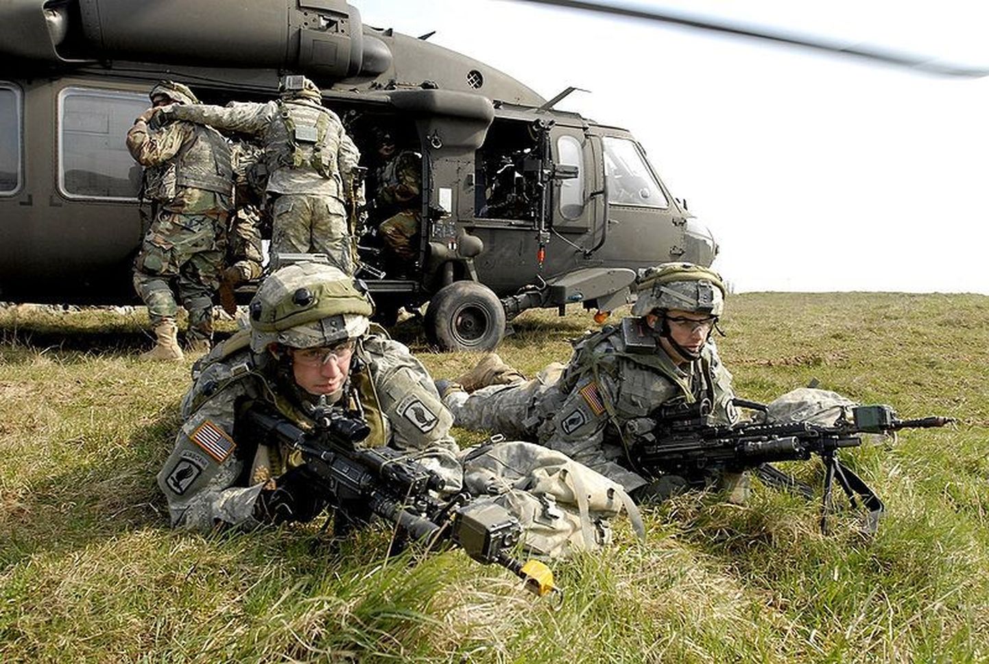 173. õhudessantbrigaadi kompanii sõdurid 2007. aastal õppustel Saksamaal.