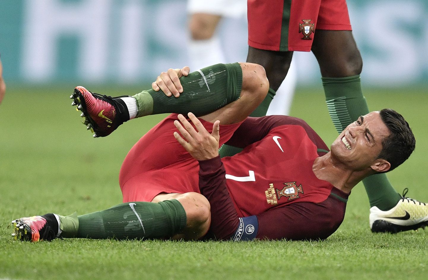 Vigastada saanud Cristiano Ronaldo