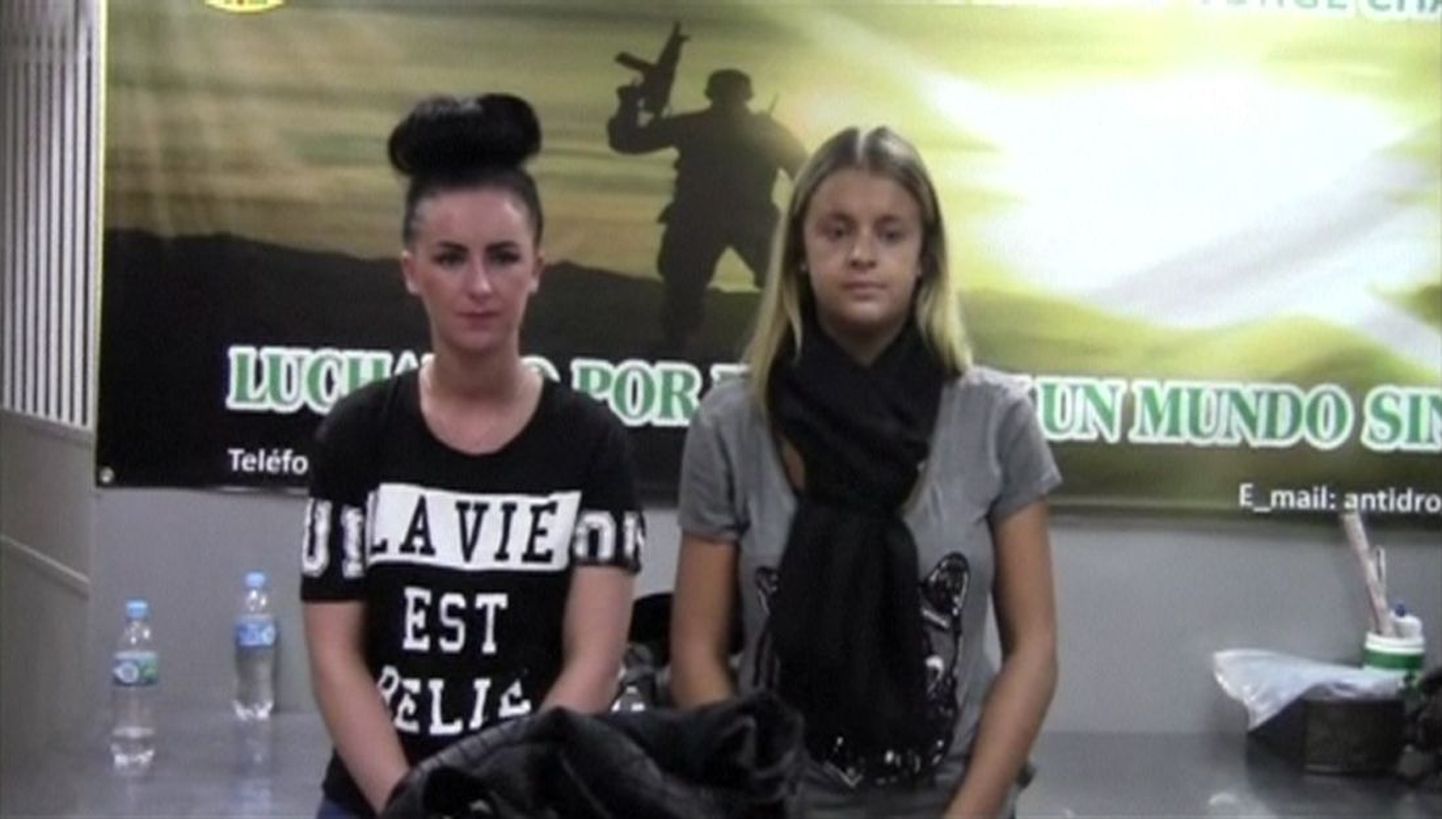 Peruus narkosmugeldamisega vahele jäänud Michaella McCollum Connolly (vasakul) ja Melissa Reid