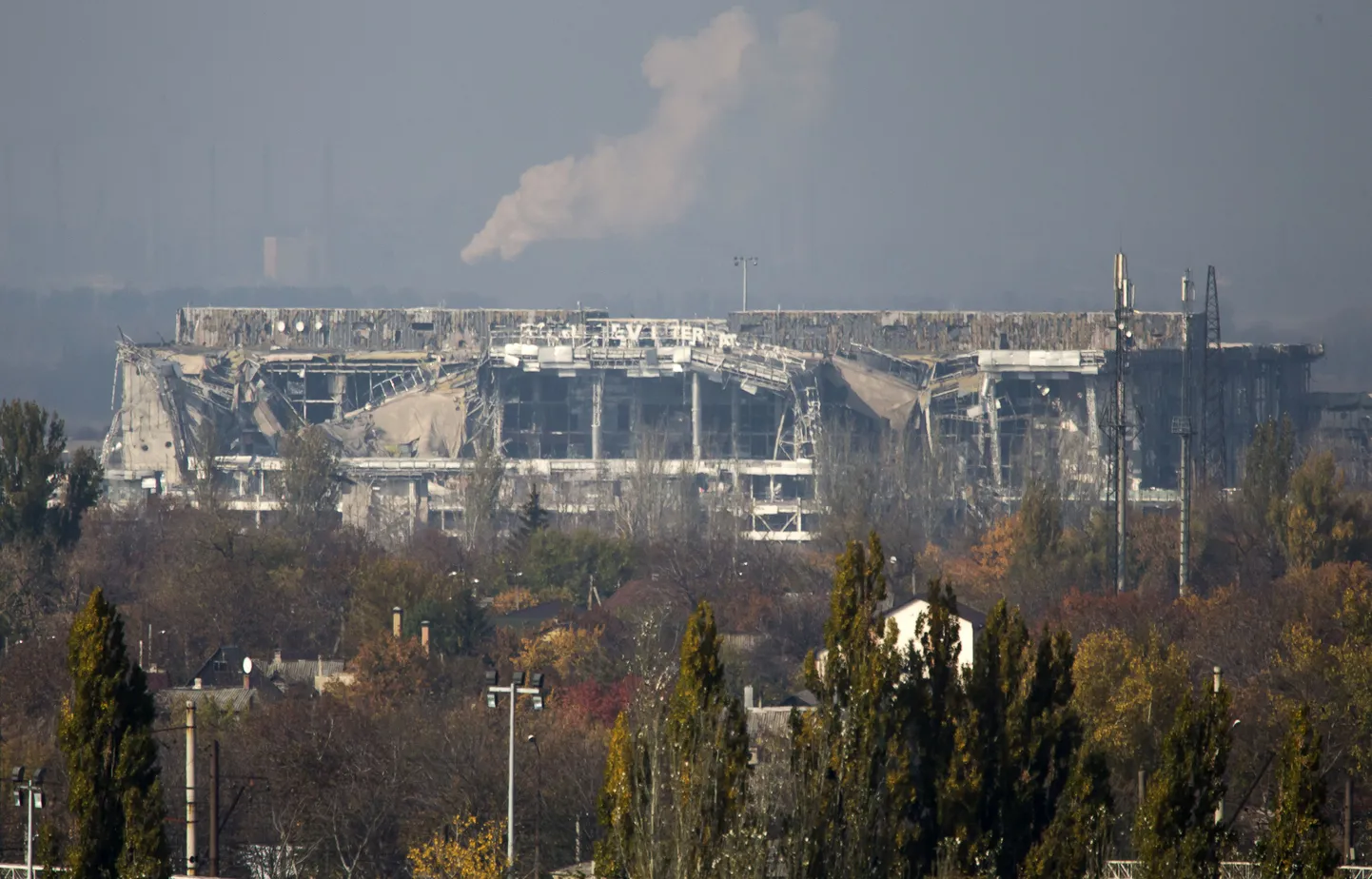 Donetskis asuva Sergei Prokofjevi nimelise rahvusvahelise lennuvälja peaterminali varemed.