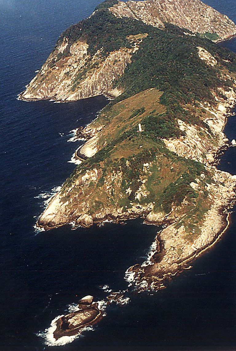 IIha da Queimada saar ehk Madude saar / Prefeitura Municipal de Itanha / Wikimedia Commons
