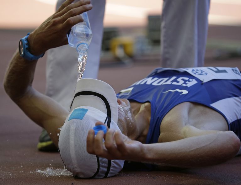 Roman Fosti pärast edukat Pekingi MM-maratoni. Foto: Scanpix